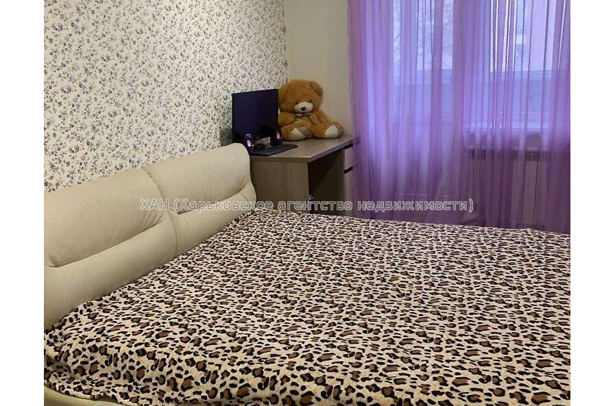 Продам квартиру, Алексеевская ул. , 4  ком., 76 м², капитальный ремонт 