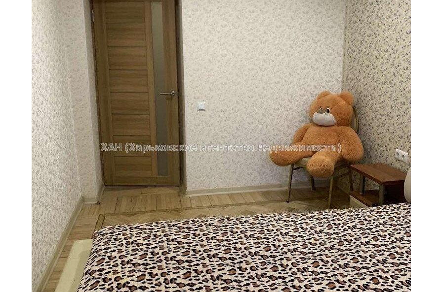 Продам квартиру, Алексеевская ул. , 4  ком., 76 м², капитальный ремонт 