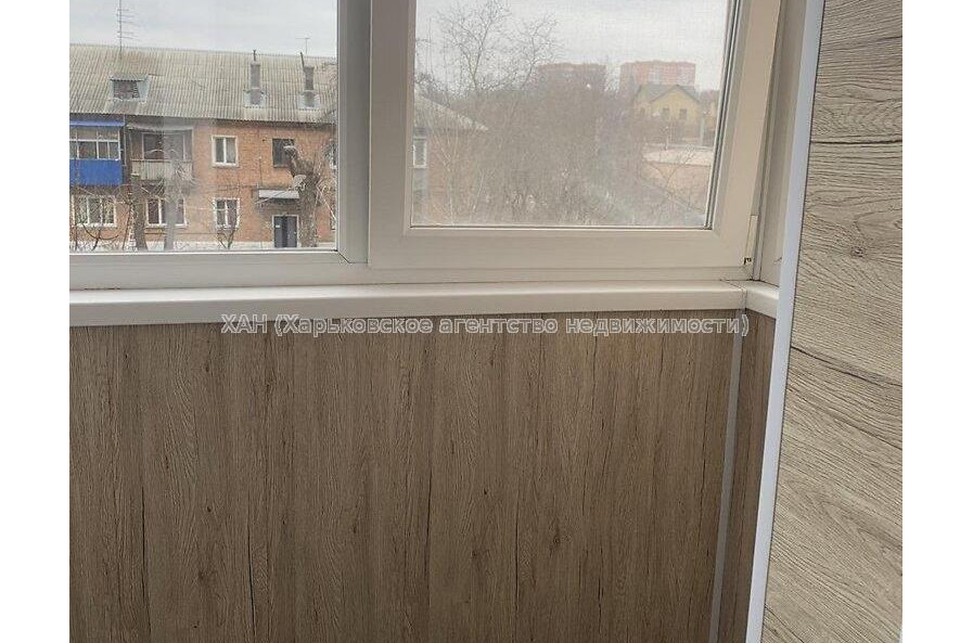 Продам квартиру, Алексеевская ул. , 4  ком., 76 м², капитальный ремонт 