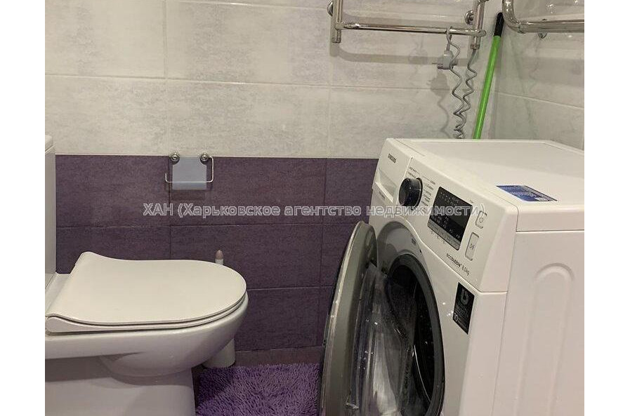 Продам квартиру, Алексеевская ул. , 4  ком., 76 м², капитальный ремонт 