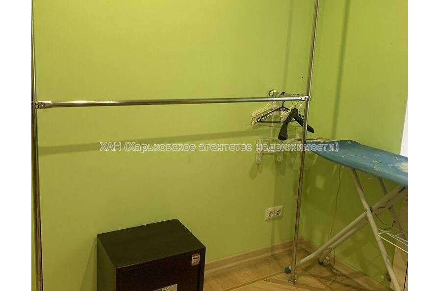 Продам квартиру, Алексеевская ул. , 4  ком., 76 м², капитальный ремонт 