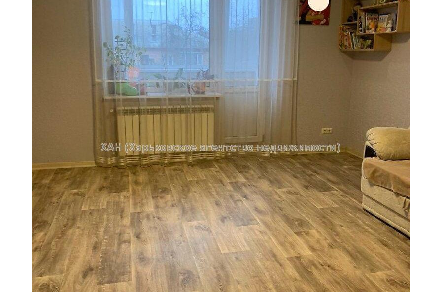 Продам квартиру, Алексеевская ул. , 4  ком., 76 м², капитальный ремонт 