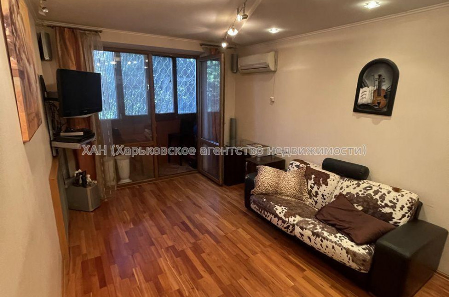 Продам квартиру, Людвига Свободы просп. , 2 кім., 48 м², евроремонт 
