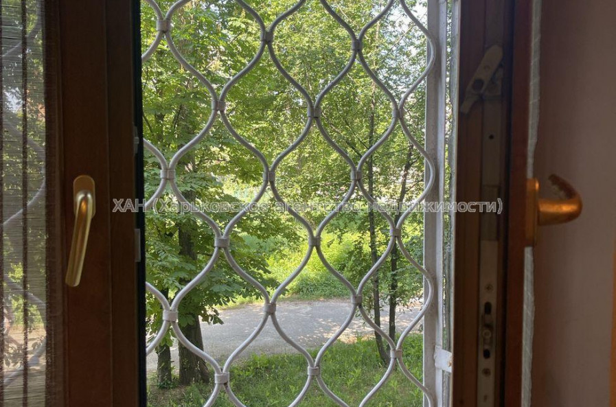 Продам квартиру, Людвига Свободы просп. , 2 кім., 48 м², евроремонт 