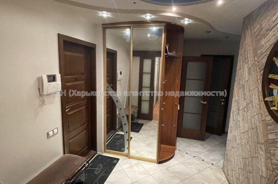 Продам квартиру, Людвига Свободы просп. , 2 кім., 48 м², евроремонт 