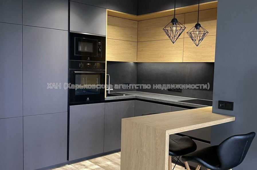 Продам квартиру, Ньютона ул. , 1 кім., 48.60 м², авторский дизайн 