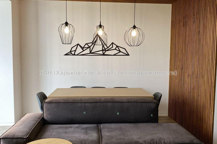 Продам квартиру, Ньютона ул. , 1 кім., 48.60 м², авторский дизайн 
