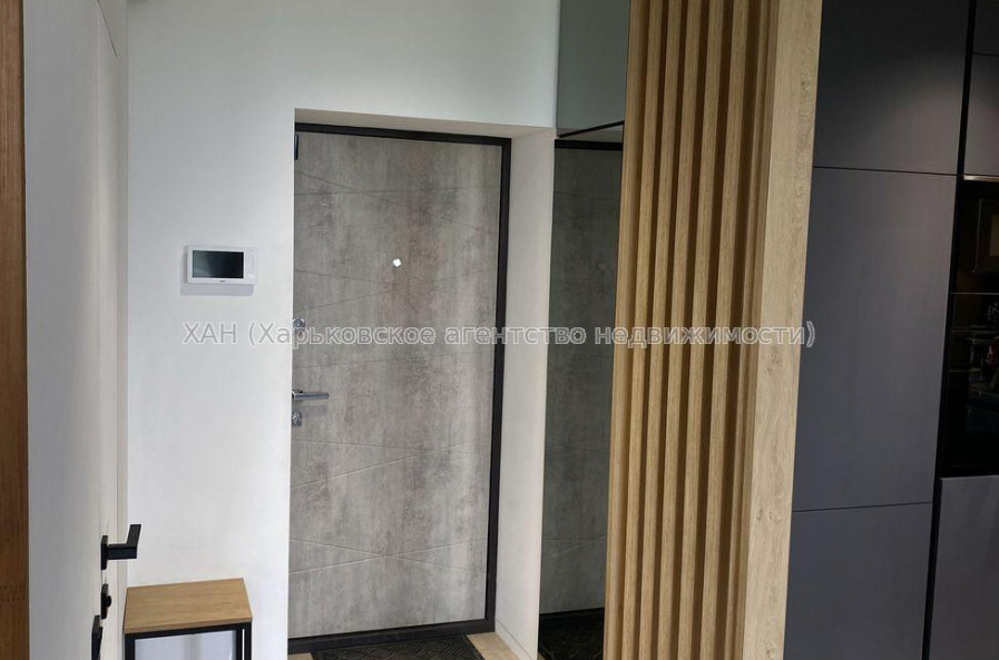 Продам квартиру, Ньютона ул. , 1 кім., 48.60 м², авторский дизайн 