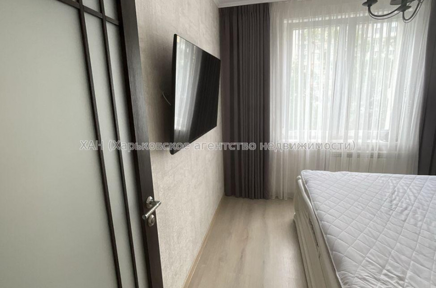 Продам квартиру, Победы просп. , 2 кім., 46 м², евроремонт 