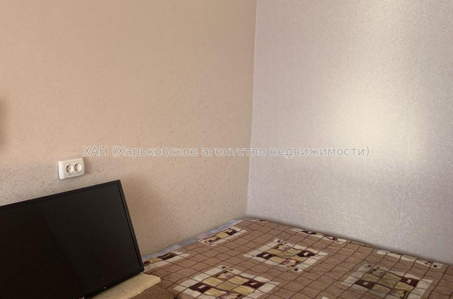 Продам квартиру, Алексеевская ул. , 1 кім., 36.50 м², косметический ремонт 