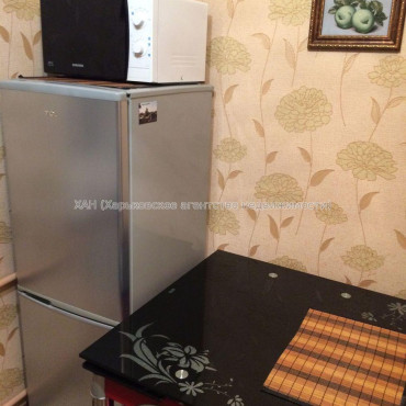 Продам квартиру, Василия Мельникова ул. , 1 кім., 32.50 м², капитальный ремонт 