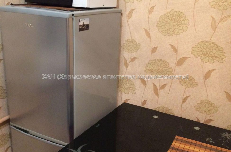 Продам квартиру, Василия Мельникова ул. , 1 кім., 32.50 м², капитальный ремонт 