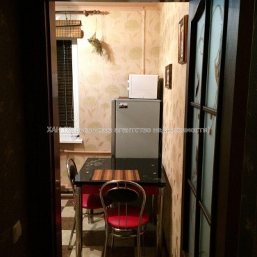 Продам квартиру, Василия Мельникова ул. , 1 кім., 32.50 м², капитальный ремонт 