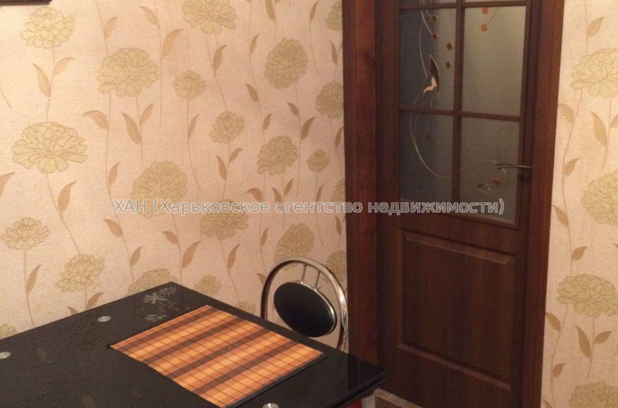 Продам квартиру, Василия Мельникова ул. , 1 кім., 32.50 м², капитальный ремонт 