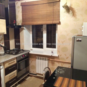 Продам квартиру, Василия Мельникова ул. , 1 кім., 32.50 м², капитальный ремонт 