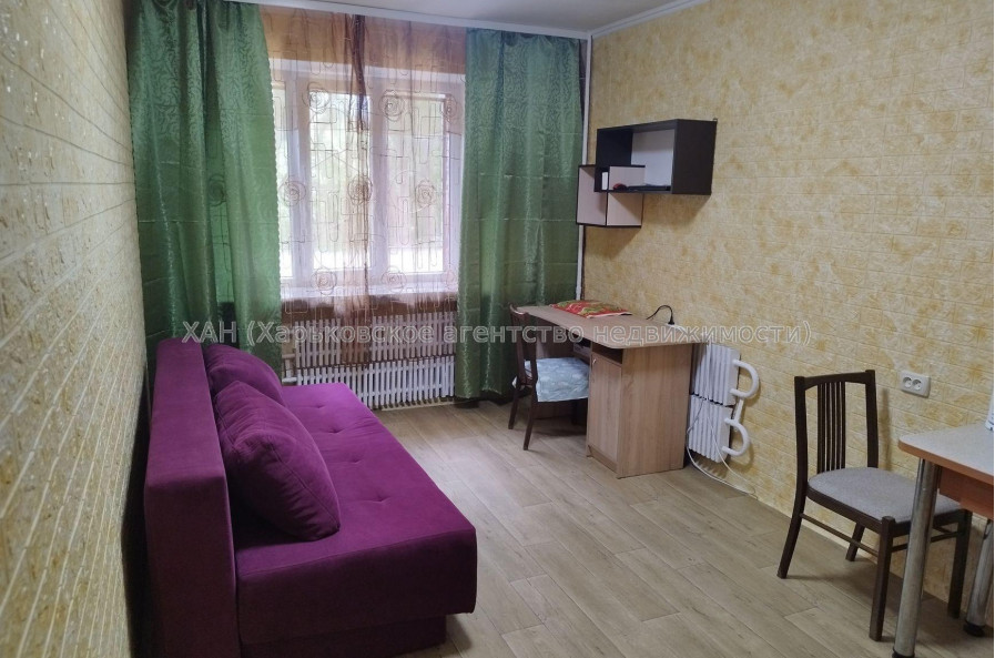 Продам квартиру, Гвардейцев Широнинцев ул. , 1  ком., 23 м², капитальный ремонт 