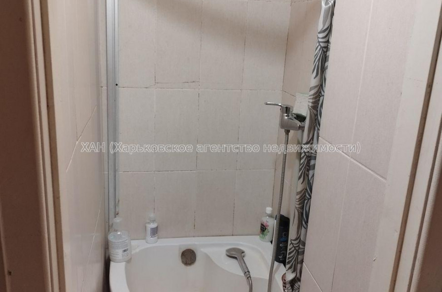 Продам квартиру, Гвардейцев Широнинцев ул. , 1  ком., 23 м², капитальный ремонт 