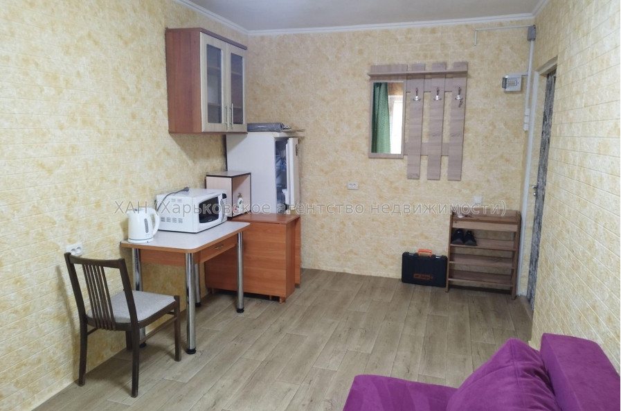 Продам квартиру, Гвардейцев Широнинцев ул. , 1  ком., 23 м², капитальный ремонт 