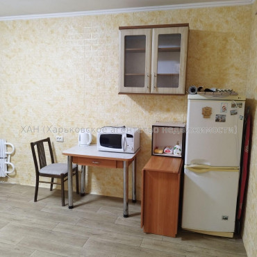 Продам квартиру, Гвардейцев Широнинцев ул. , 1  ком., 23 м², капитальный ремонт 