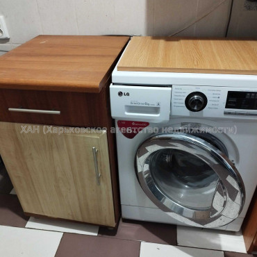 Продам квартиру, Гвардейцев Широнинцев ул. , 1 кім., 23 м², капитальный ремонт 