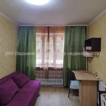Продам квартиру, Гвардейцев Широнинцев ул. , 1  ком., 23 м², капитальный ремонт 