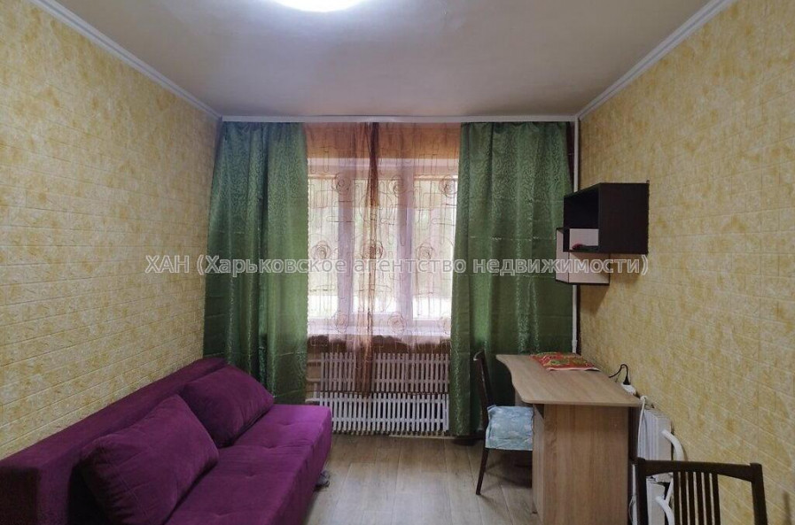 Продам квартиру, Гвардейцев Широнинцев ул. , 1 кім., 23 м², капитальный ремонт 