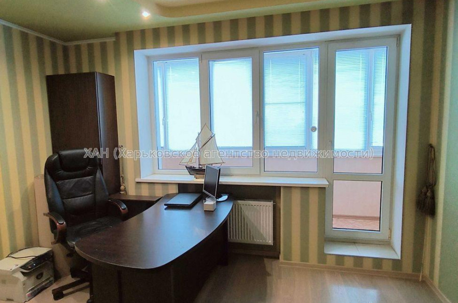 Продам квартиру, Подлесная ул. , 3 кім., 90.20 м², евроремонт 