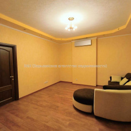 Продам квартиру, Подлесная ул. , 3 кім., 90.20 м², евроремонт