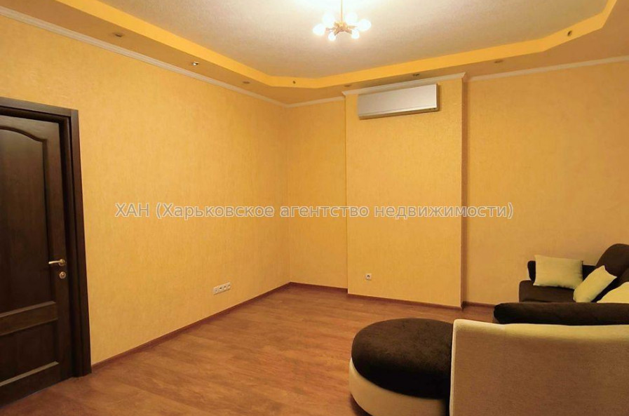 Продам квартиру, Подлесная ул. , 3 кім., 90.20 м², евроремонт 