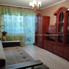 Продам квартиру, Ньютона ул. , 2  ком., 44.50 м², евроремонт