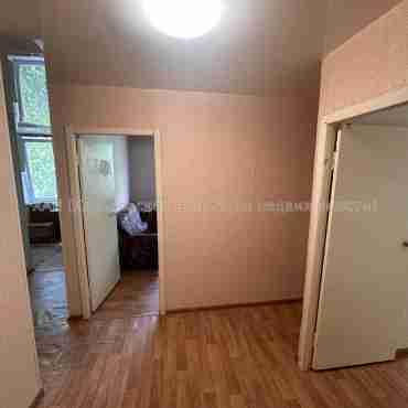 Продам квартиру, Непокоренных ул. , 2 кім., 46 м², косметический ремонт 