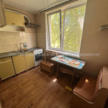 Продам квартиру, Непокоренных ул. , 2  ком., 46 м², косметический ремонт 