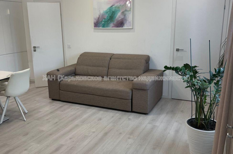 Продам квартиру, Новоалександровская ул. , 3  ком., 60 м², авторский дизайн 