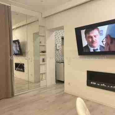 Продам квартиру, Новоалександровская ул. , 3  ком., 60 м², авторский дизайн 