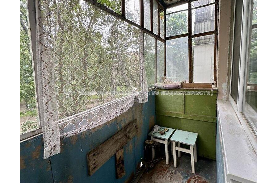 Продам квартиру, Каденюка ул. , 2  ком., 45.60 м², косметический ремонт 