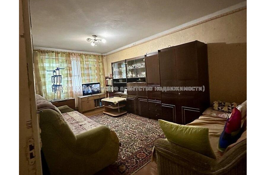 Продам квартиру, Каденюка ул. , 2  ком., 45.60 м², косметический ремонт 