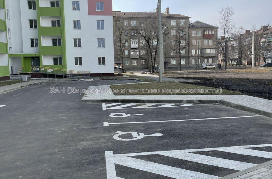 Продам квартиру, Мира ул. , 3  ком., 80.10 м², без внутренних работ 