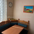 Продам квартиру, Валентиновская ул. , 3 кім., 72 м², частичный ремонт 