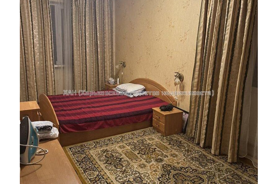 Продам квартиру, Валентиновская ул. , 3  ком., 72 м², частичный ремонт 
