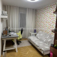 Продам квартиру, Валентиновская ул. , 3  ком., 72 м², частичный ремонт 