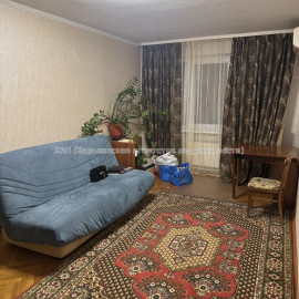 Продам квартиру, Валентиновская ул. , 3 кім., 72 м², частичный ремонт