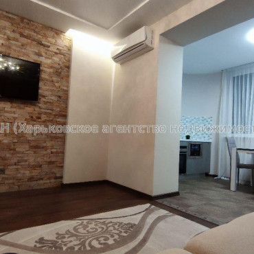 Продам квартиру, Залесская ул. , 2  ком., 60 м², евроремонт 