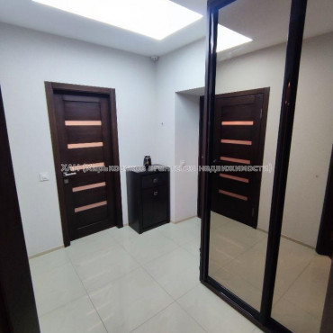 Продам квартиру, Залесская ул. , 2  ком., 60 м², евроремонт 