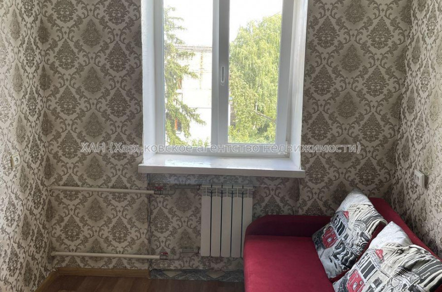 Продам квартиру, 23 Августа ул. , 1  ком., 14.30 м², косметический ремонт 