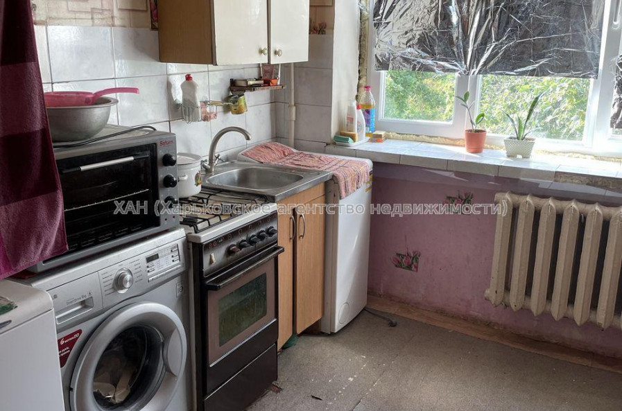 Продам квартиру, 23 Августа ул. , 1  ком., 14.30 м², косметический ремонт 
