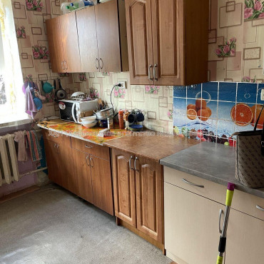 Продам квартиру, 23 Августа ул. , 1  ком., 14.30 м², косметический ремонт 