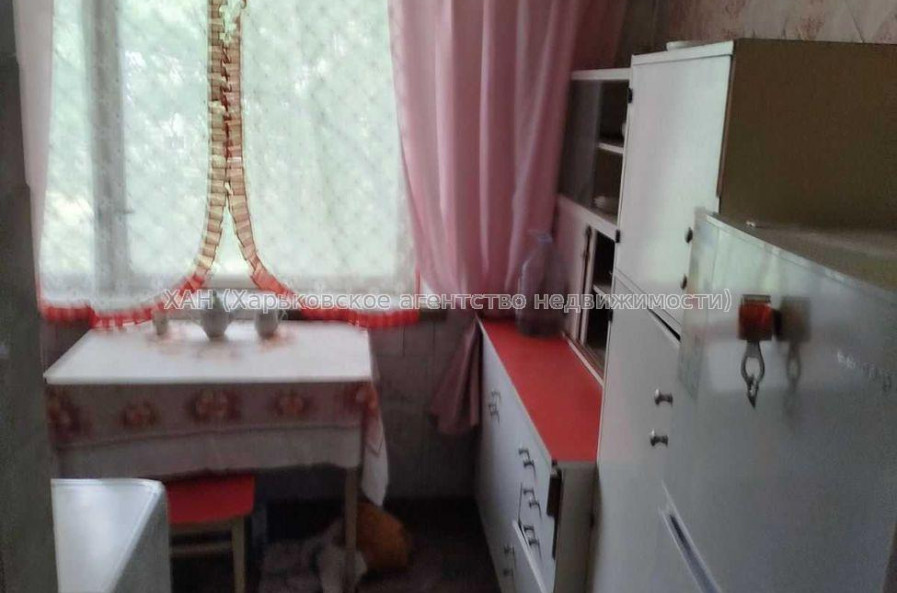 Продам квартиру, Непокоренных ул. , 3  ком., 66 м², советский ремонт 