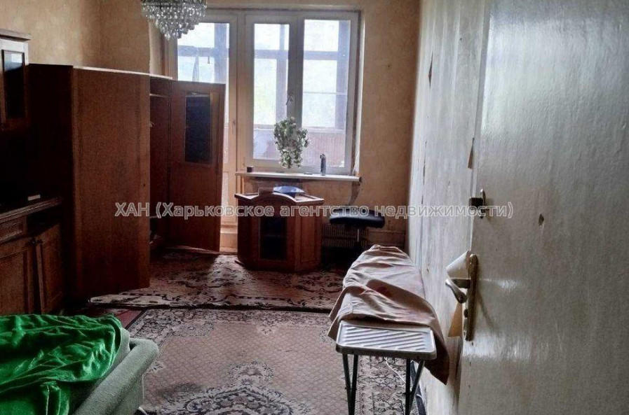 Продам квартиру, Непокоренных ул. , 3  ком., 66 м², советский ремонт 