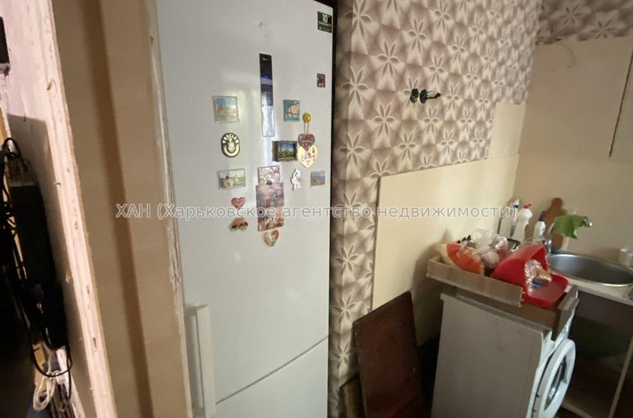 Продам квартиру, Харьковских Дивизий ул. , 1  ком., 29.70 м², частичный ремонт 