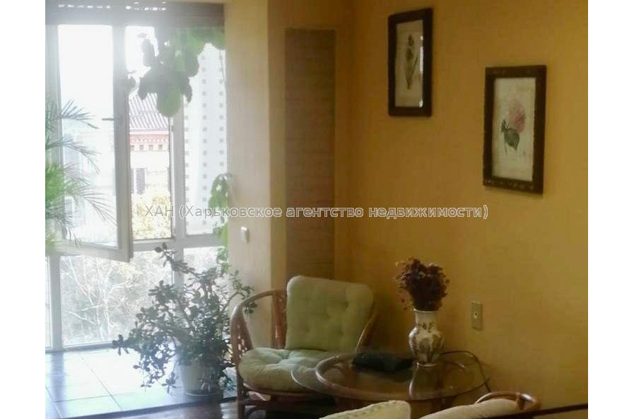 Продам квартиру, 3  ком., 82 м², авторский дизайн 